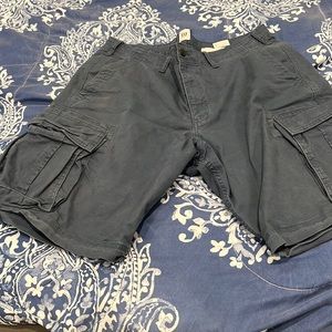 gap Cargo shorts